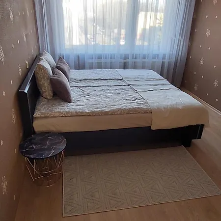 Apartment R&m